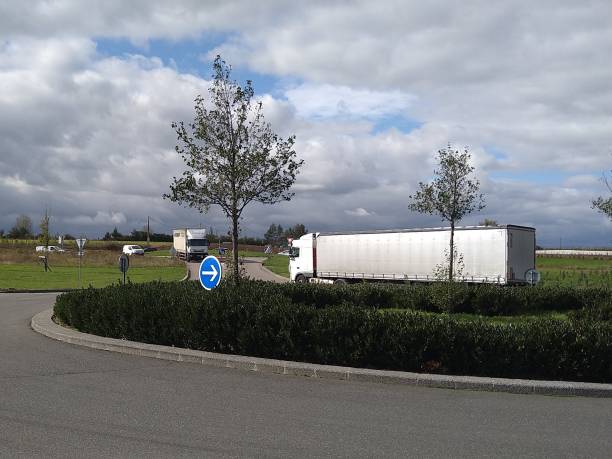 Camion poids lourd TRANSPORTS VERICEL sur la route